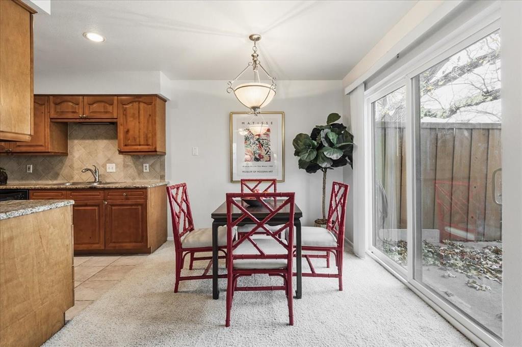 Cedar Creek Twnhms - Residential
