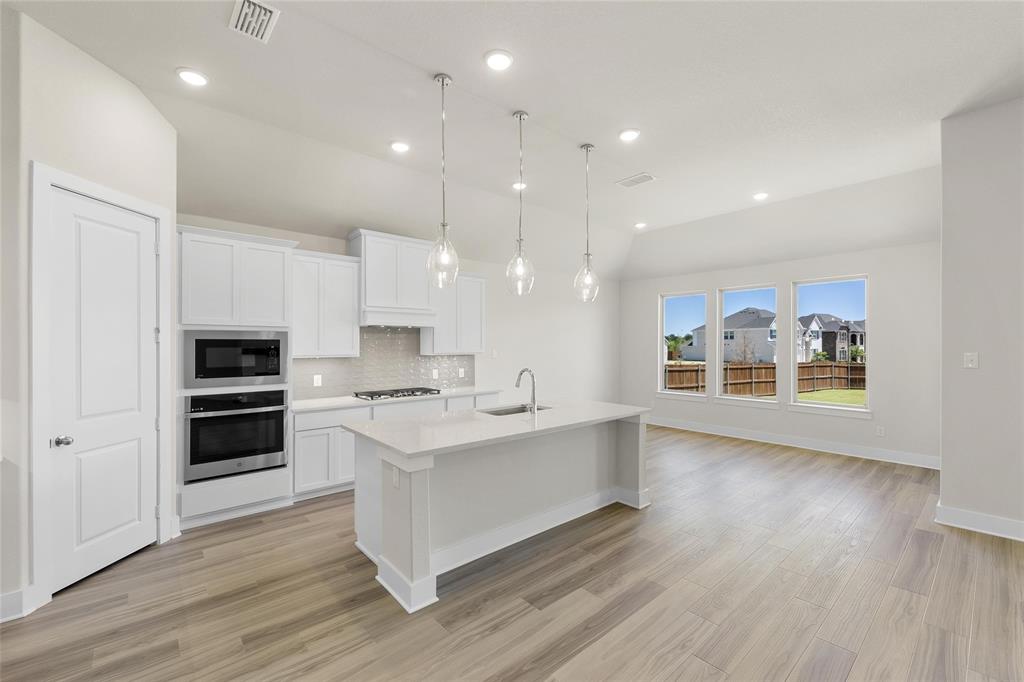 The Oaks of North Grove - Residential