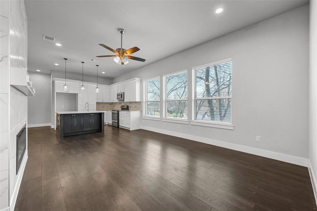 Highland Park - Residential Income