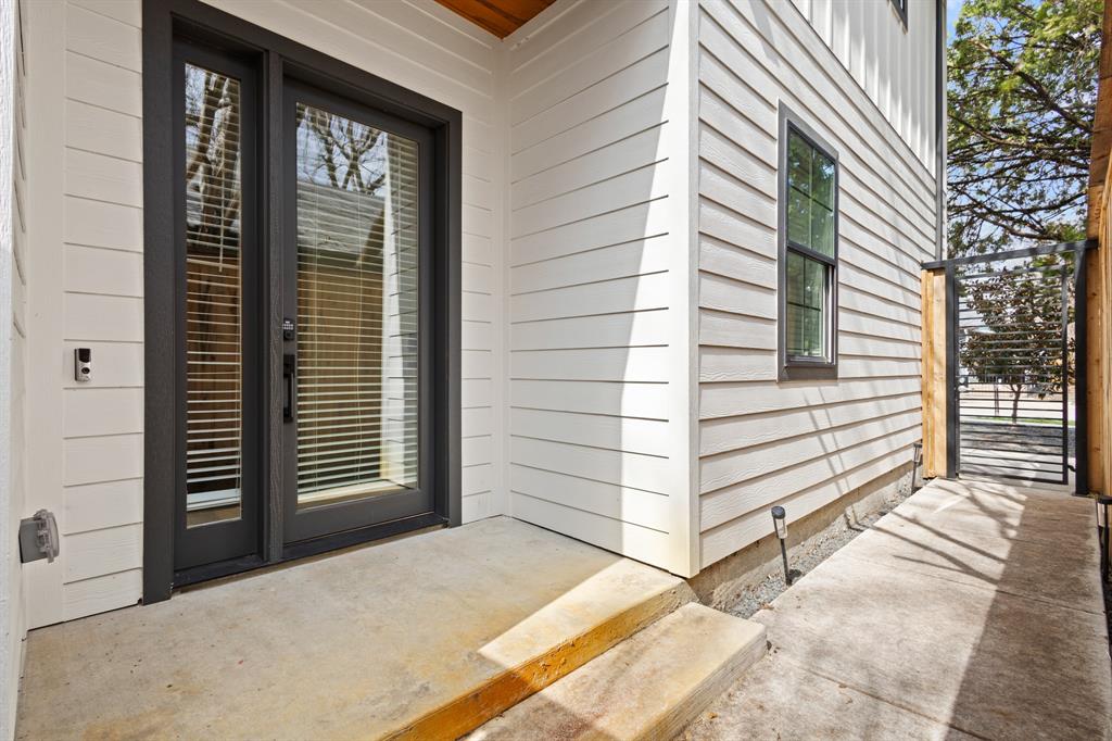 Mount Auburn - Residential Income
