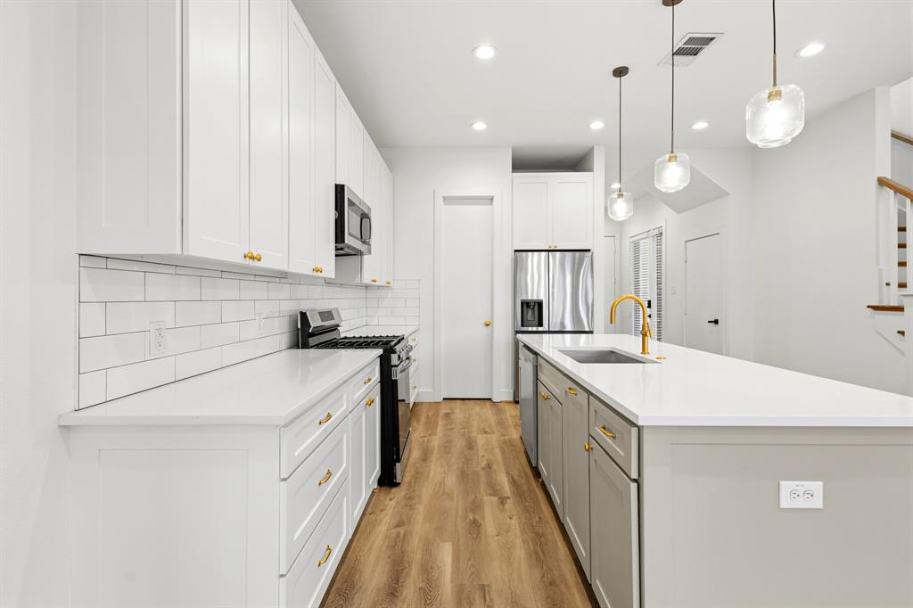 Mount Auburn - Residential Income