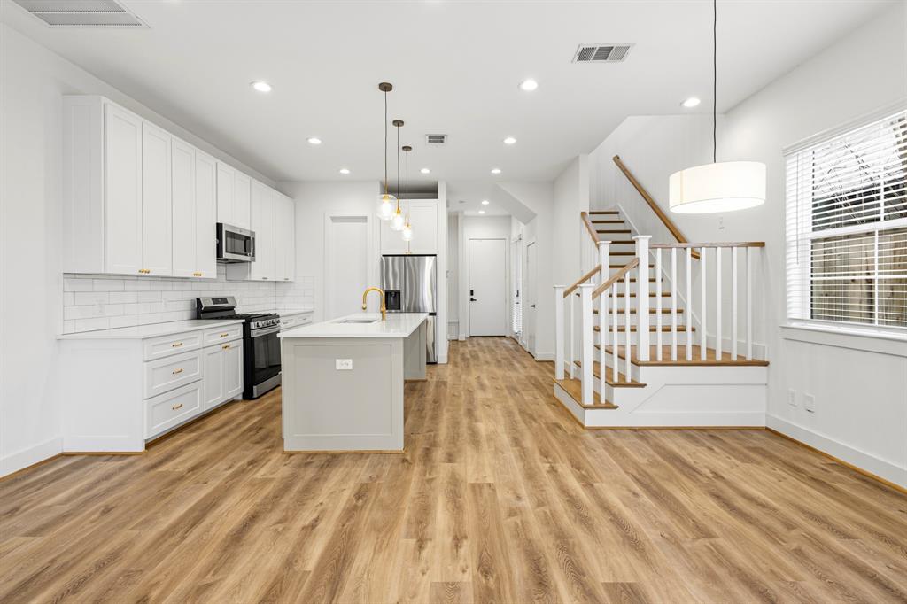 Mount Auburn - Residential Income