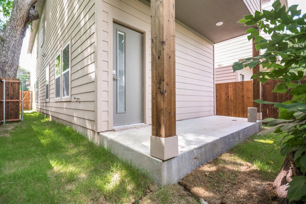 Lincoln Manor - Residential