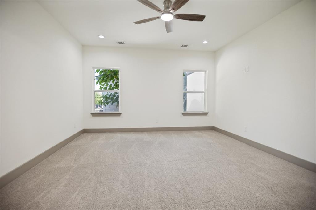Lincoln Manor - Residential