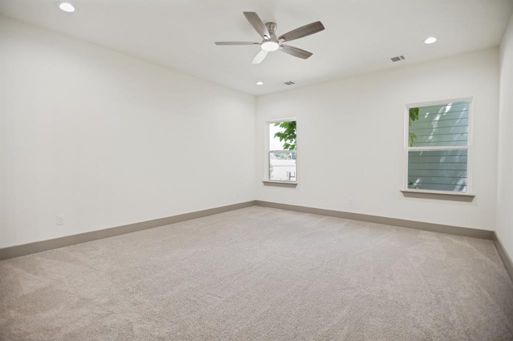 Lincoln Manor - Residential
