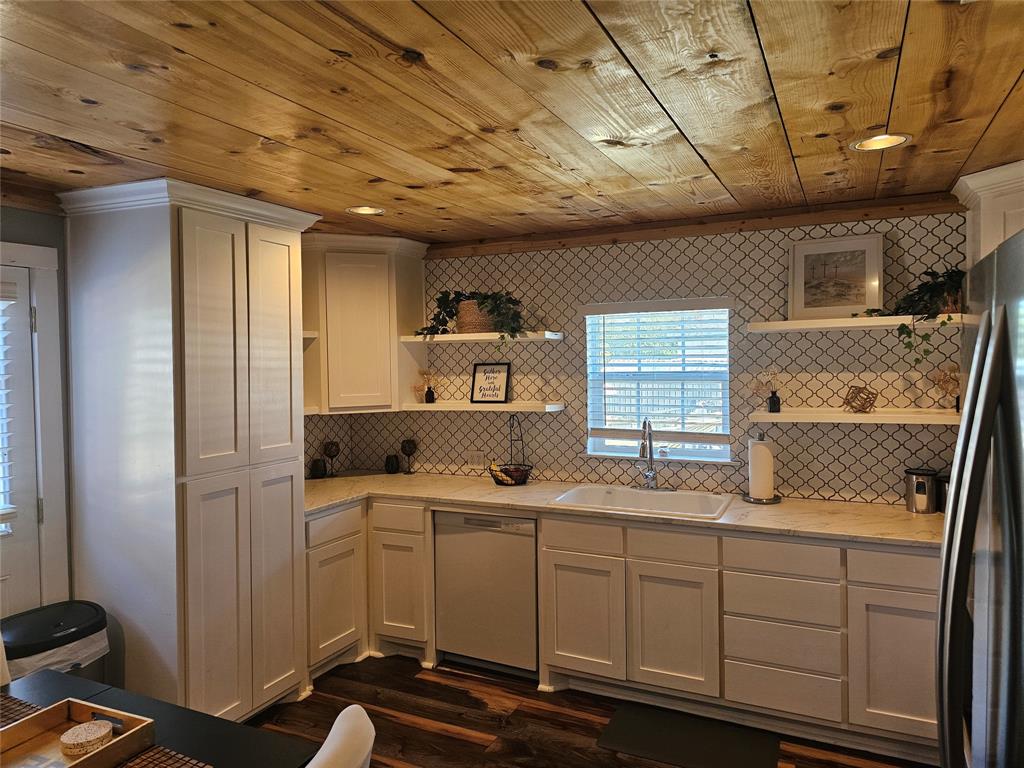 Woodland Hills - Residential
