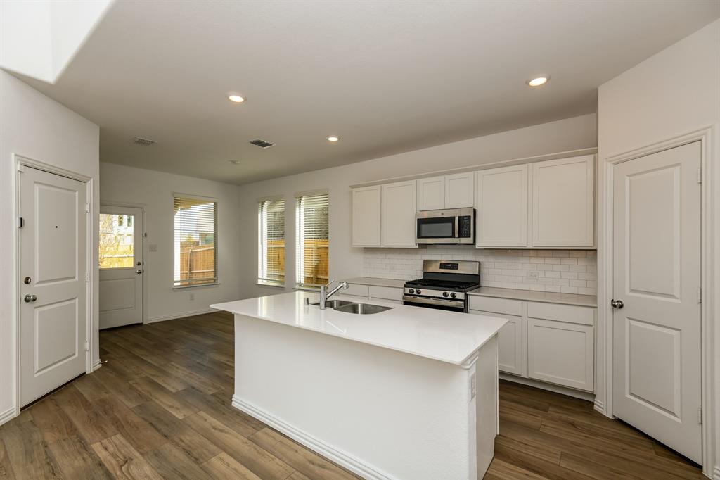 Northpointe Ph 6 - Residential Lease
