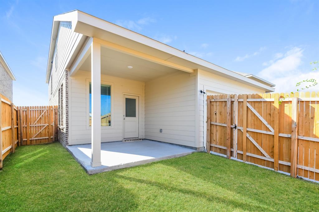 Northpointe Ph 6 - Residential Lease