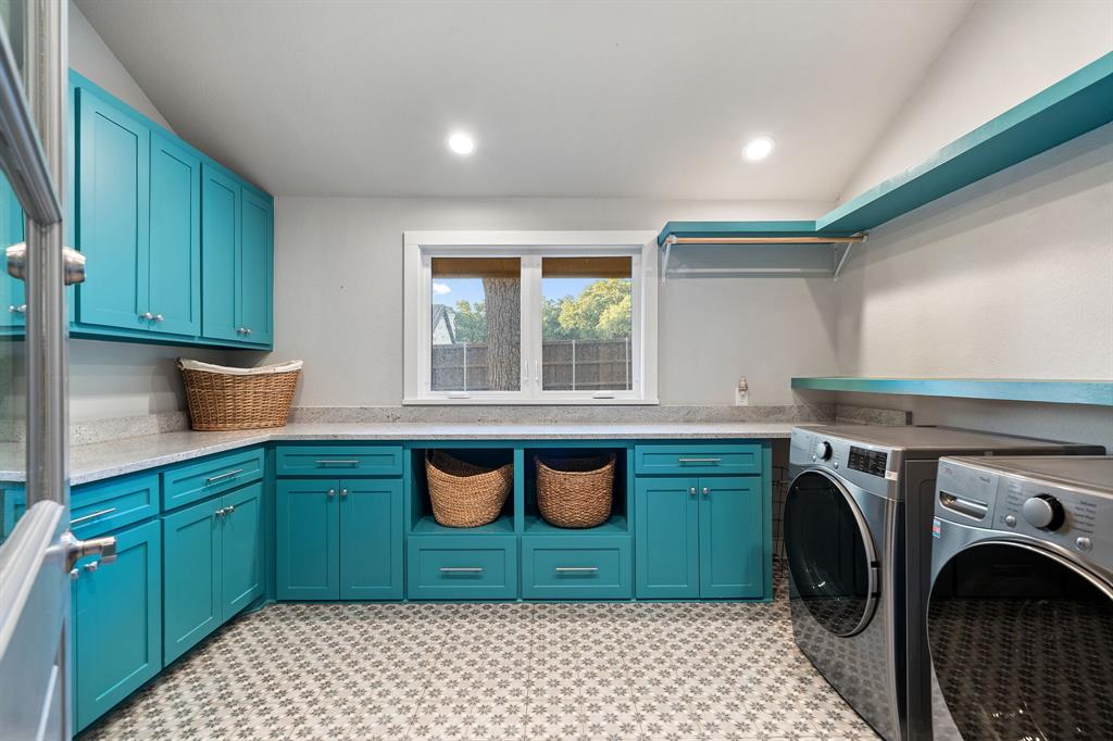 Throop F 1511 - Residential