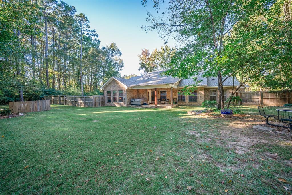 Hall Dr - Residential