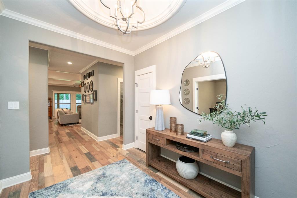 Hall Dr - Residential