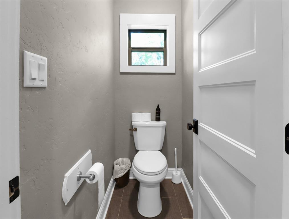 Hall Dr - Residential