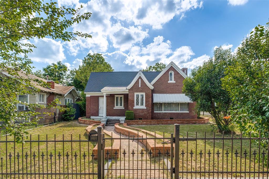 Smith L R - Residential