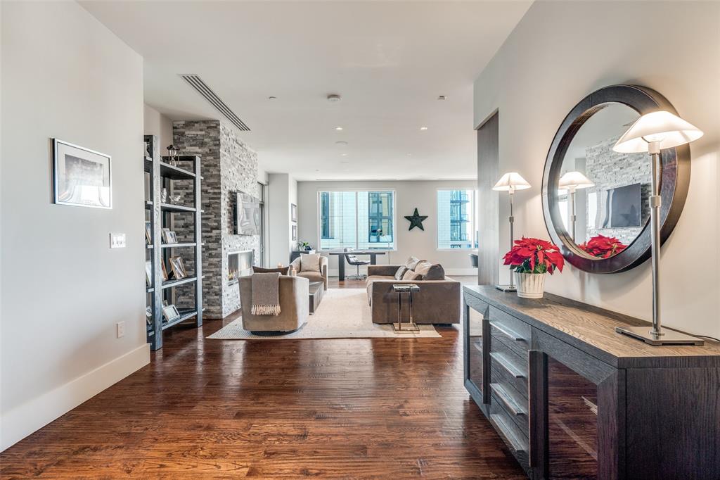Stoneleigh Residences - Residential
