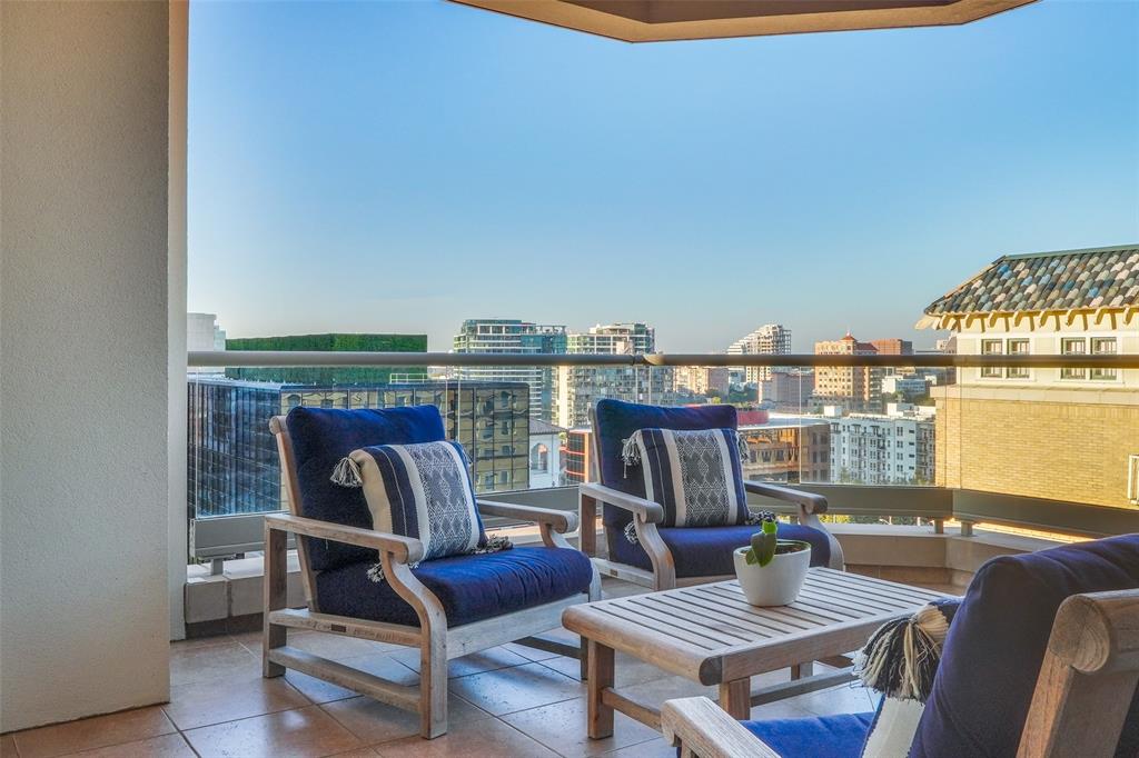 Stoneleigh Residences - Residential