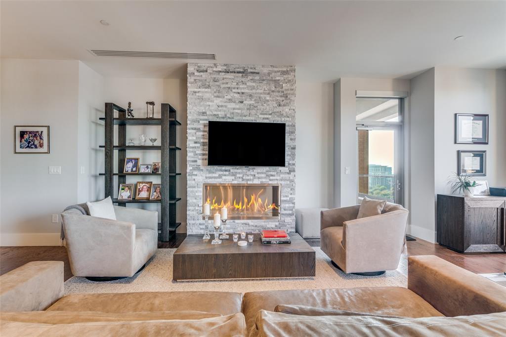 Stoneleigh Residences - Residential