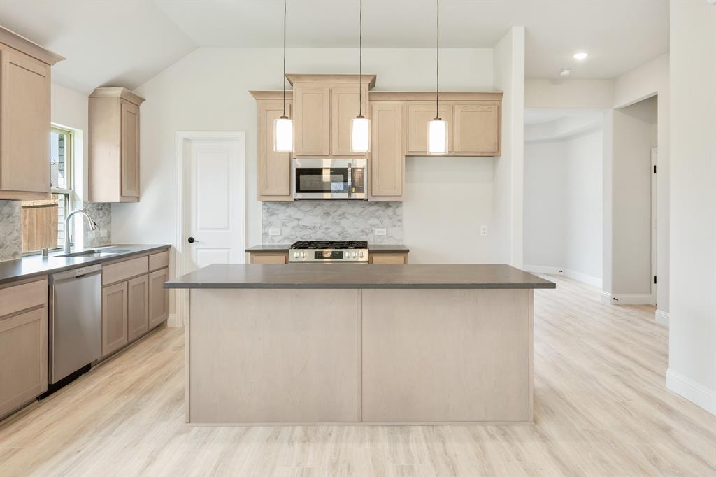 Waverly Estates - Residential