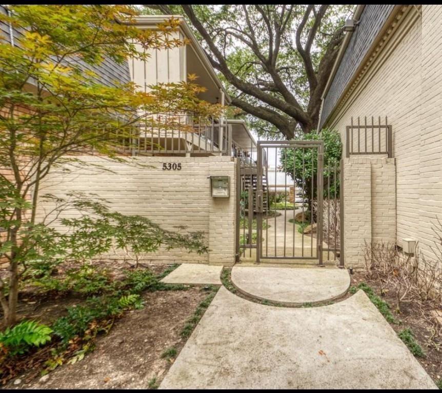 Towneoaks Terrace Condo - Residential