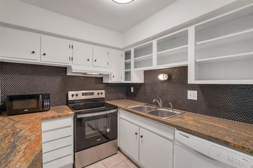 Towneoaks Terrace Condo - Residential