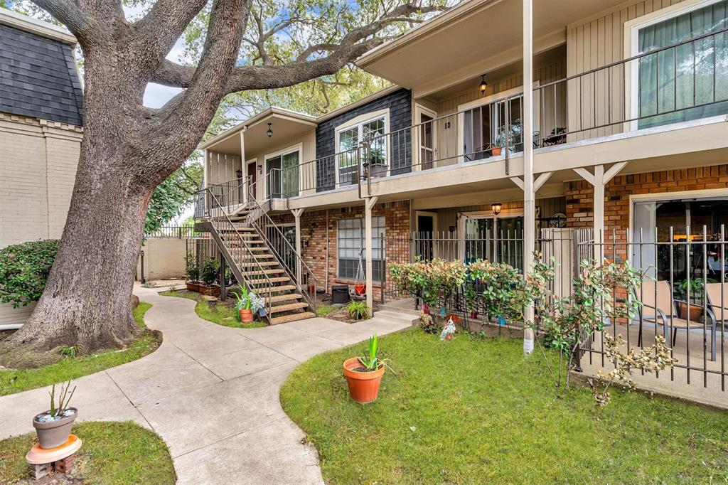 Towneoaks Terrace Condo - Residential