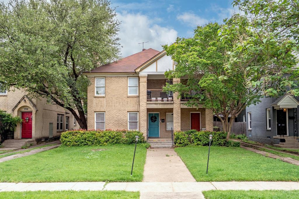 Perfectly located between acclaimed Lakewood and Historic District of charming Munger Place, this exceptional duplex offers low maintenance, long term tenants, proximity to downtown and uptown Dallas, and is zoned to the highly sought after Lakewood Elementary! Oak hardwood floors extend throughout all living areas, dining rooms, and all bedrooms. Recently remodeled bathrooms. All plumbing replaced. Recently replaced HVAC units. New light fixtures. Both units come with refrigerator, washer, dryer. This duplex is situated on a large fenced lot, with no HOA. Whole Foods, rec centers, restaurants, shops, cafes, pubs and bars, White Rock Lake, Lakewood Country Club Golf course, Randall park, all just minutes away.