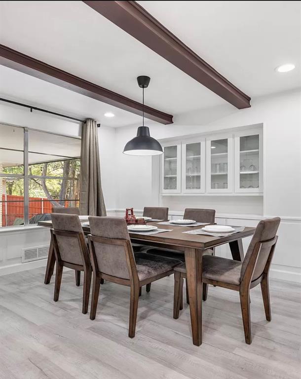 Club Oaks Estates - Residential Lease