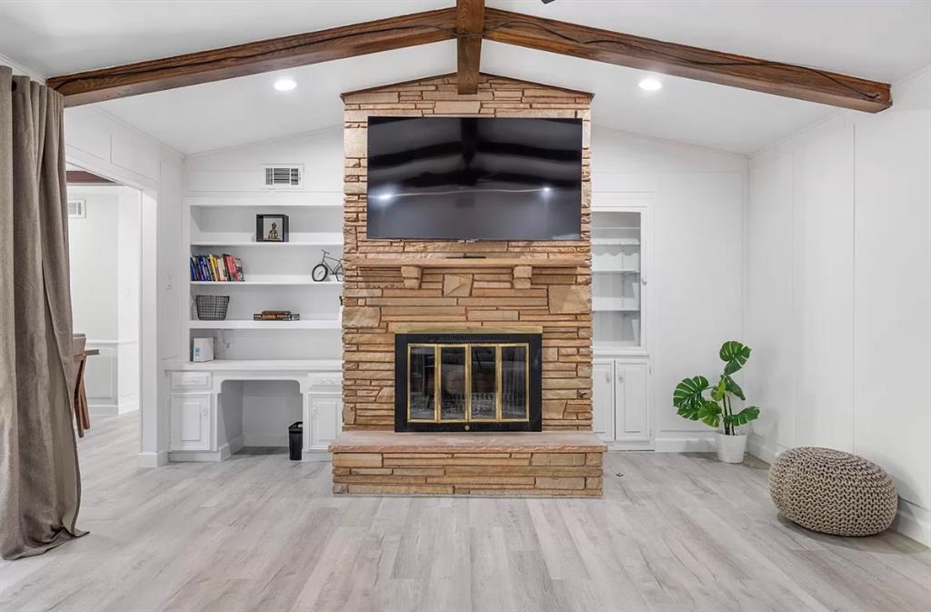 Club Oaks Estates - Residential Lease