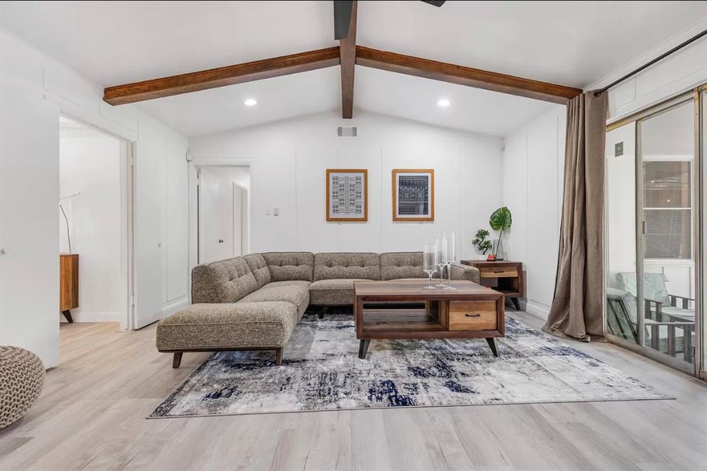 Club Oaks Estates - Residential Lease