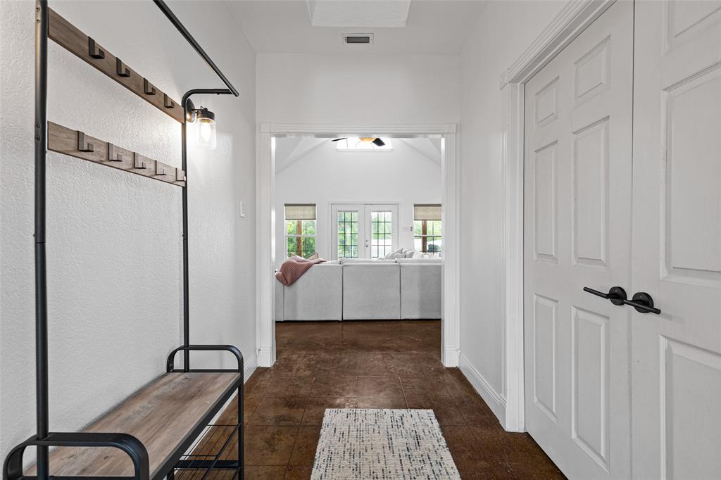 FLORES, MARIA FINOLA - Residential