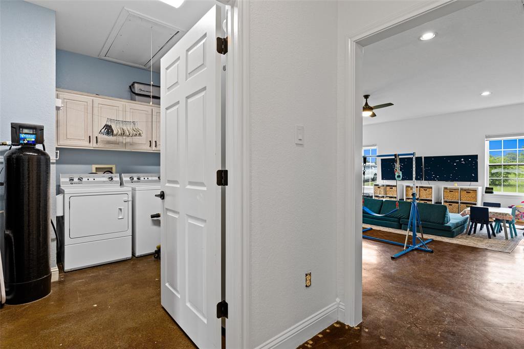 FLORES, MARIA FINOLA - Residential