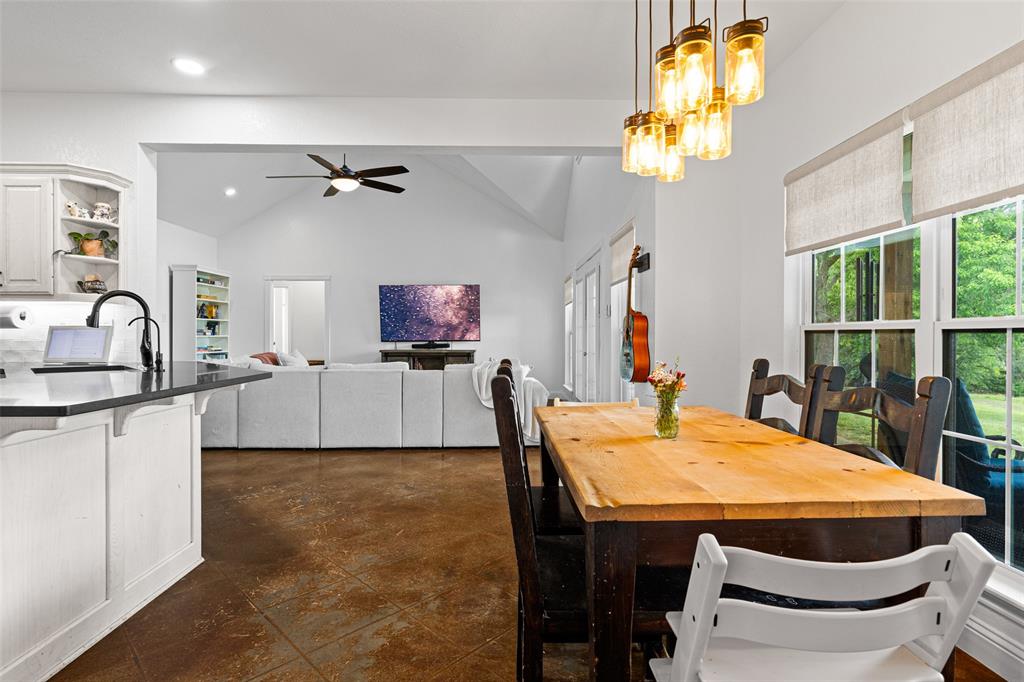 FLORES, MARIA FINOLA - Residential