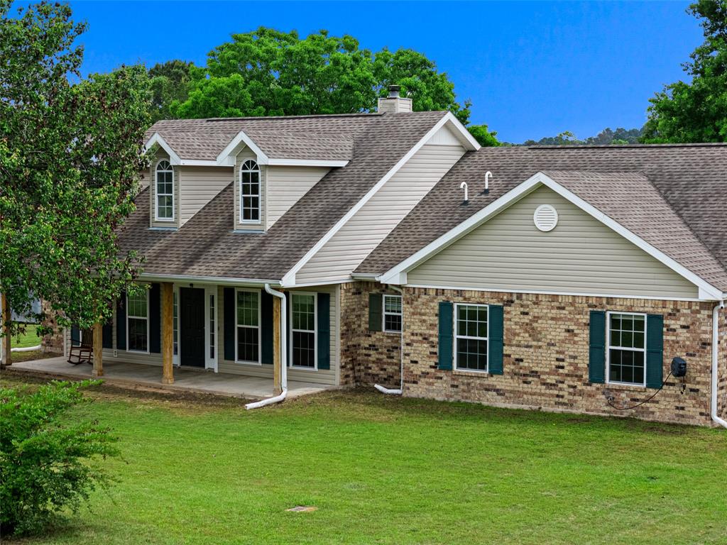 FLORES, MARIA FINOLA - Residential