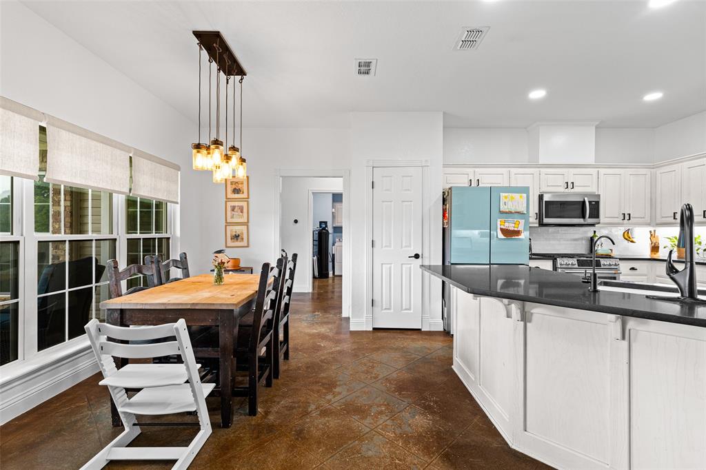 FLORES, MARIA FINOLA - Residential