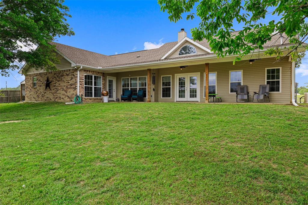 FLORES, MARIA FINOLA - Residential