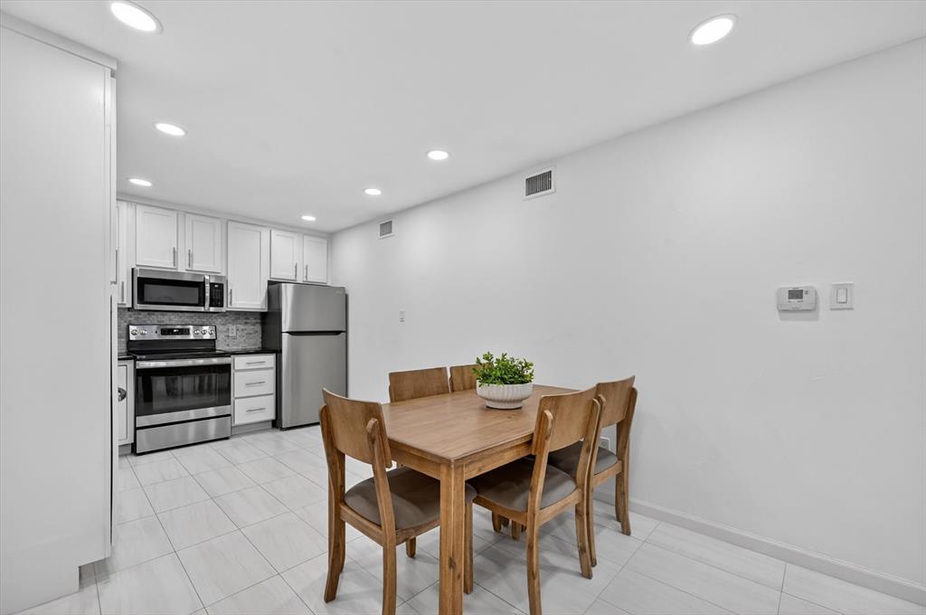 Arbor Court Condo - Residential