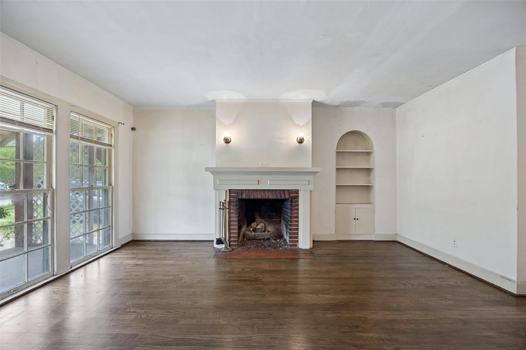 Ravinia Heights - Residential