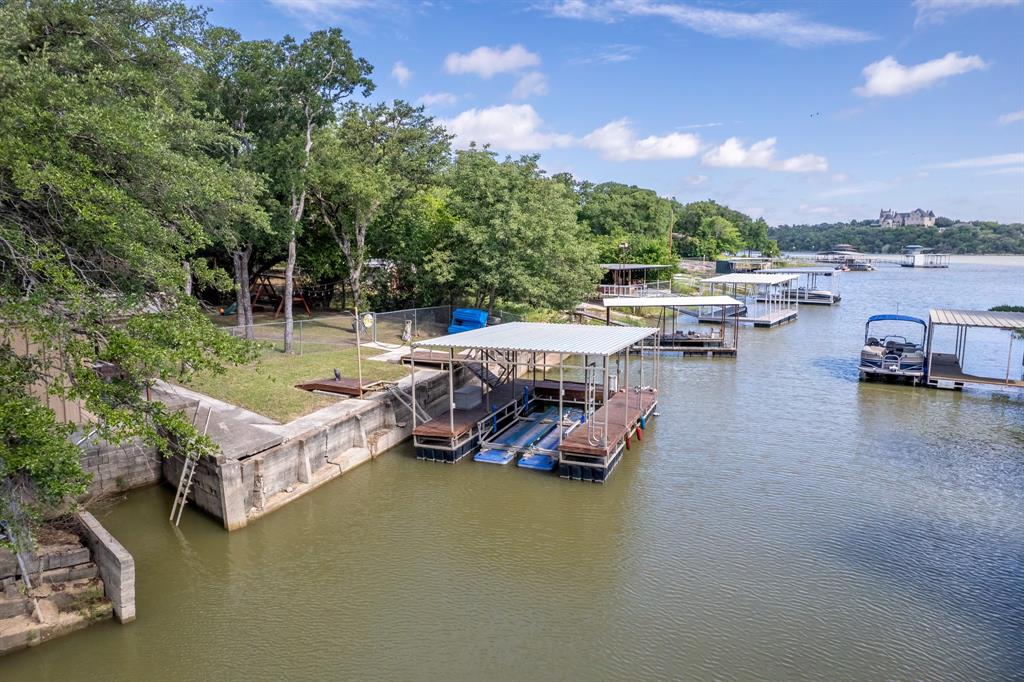 Lake Shore 2nd - Residential