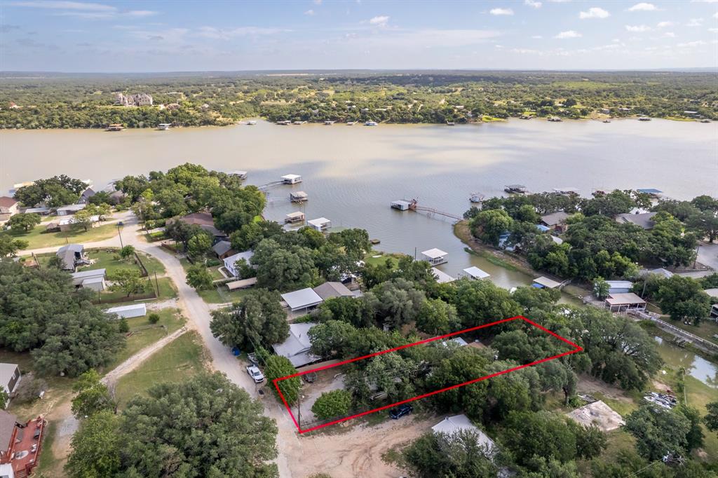 Lake Shore 2nd - Residential