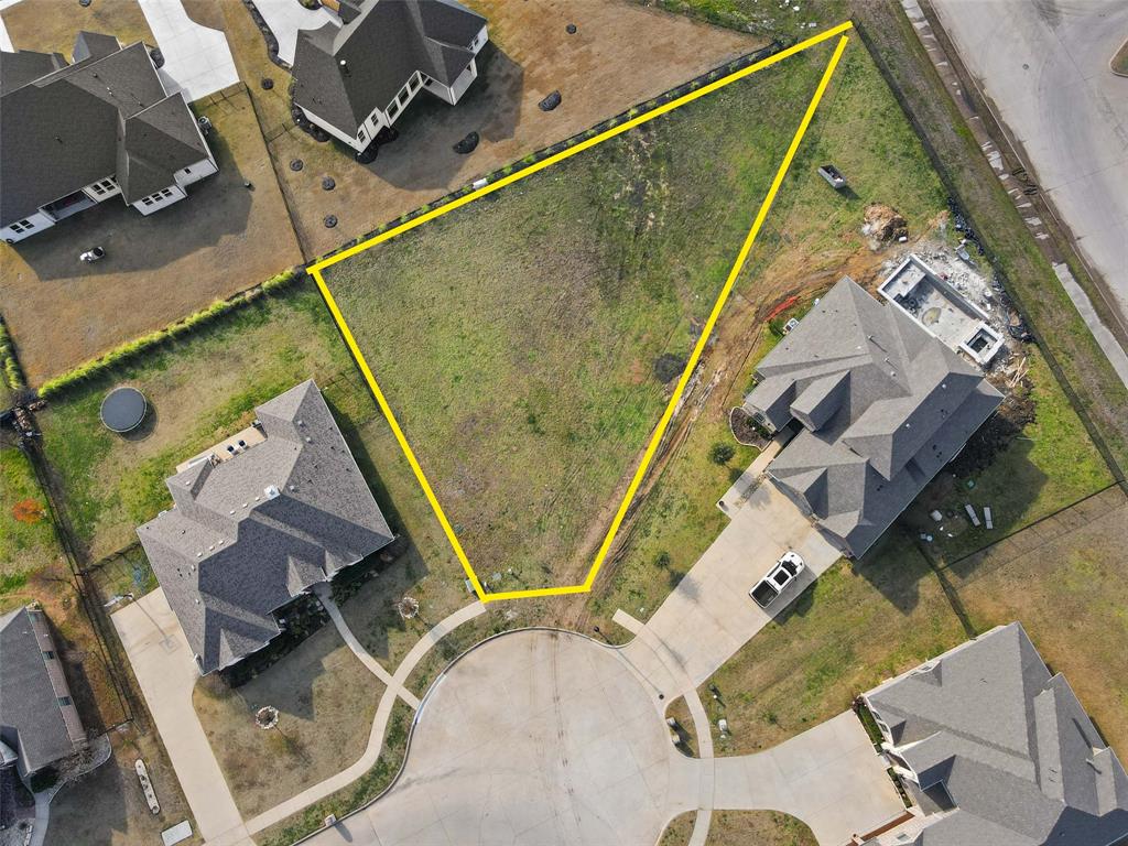 Beautiful .39 acre Lot in Gunter TX, North Of Preston Rd. Located in the Fred Couple-designed Golf Course Community of the Bridges of Preston Crossing. This golf course community features resort-style amenities the whole family can enjoy. Bring your builder and No Time Limit to Build! The seller is a new construction company that gives you a choice to build your New Dream Home, Different Plans are ready, or you can bring your Plan and Builder.