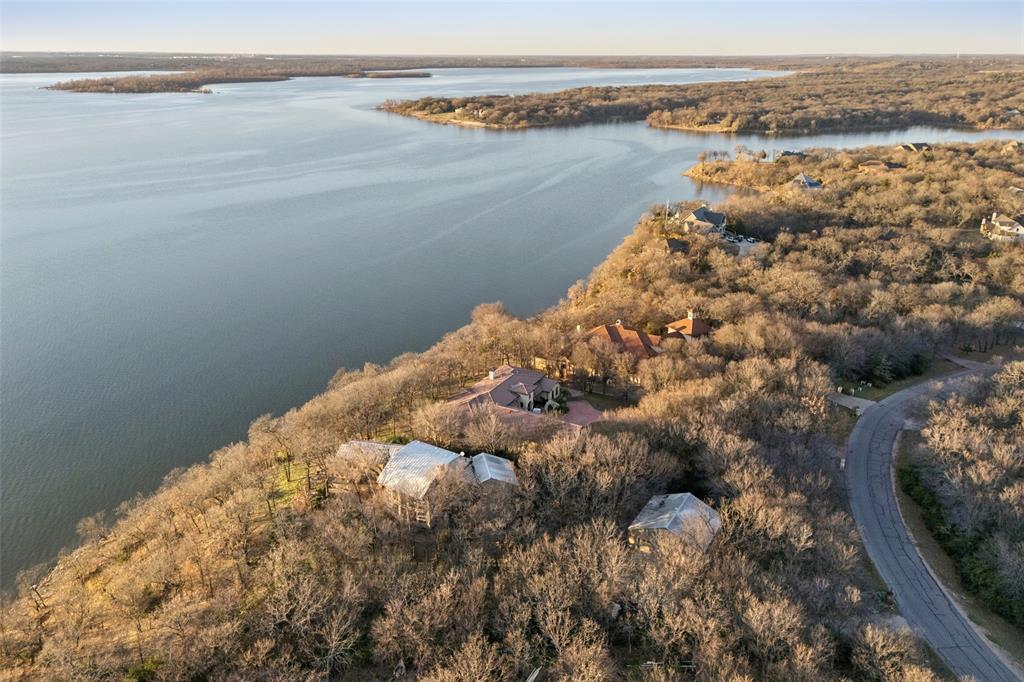 Emerald Sound At Lake Lewisvil - Residential