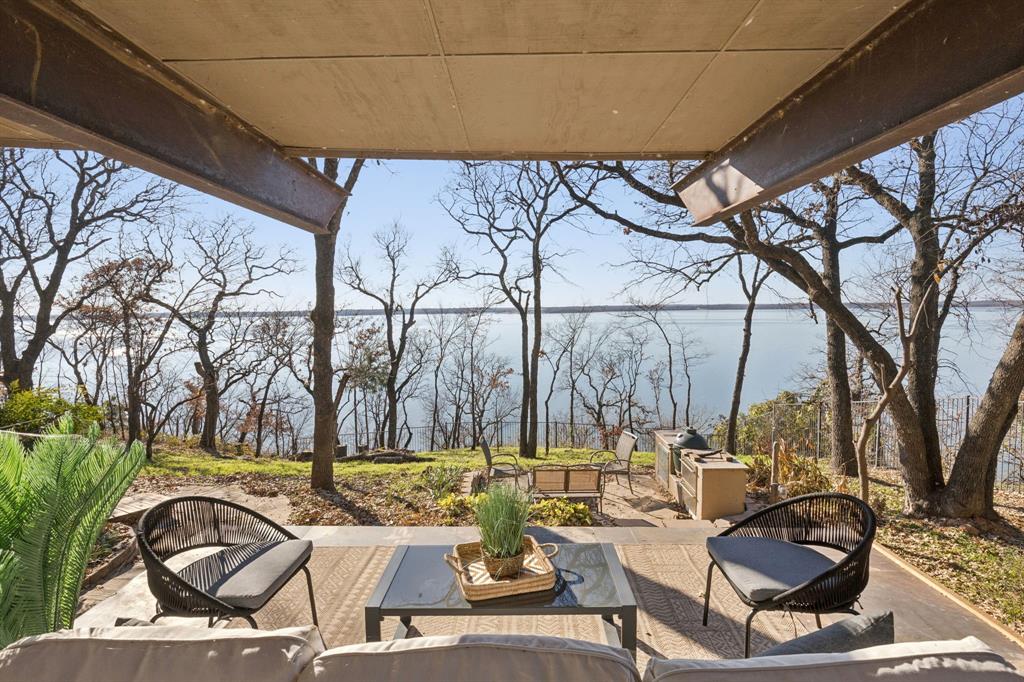 Emerald Sound At Lake Lewisvil - Residential