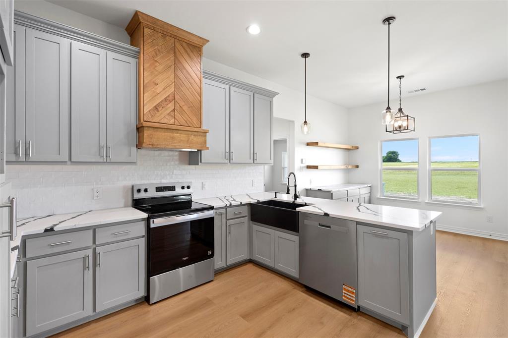 G Martinez & Bros Estates - Residential