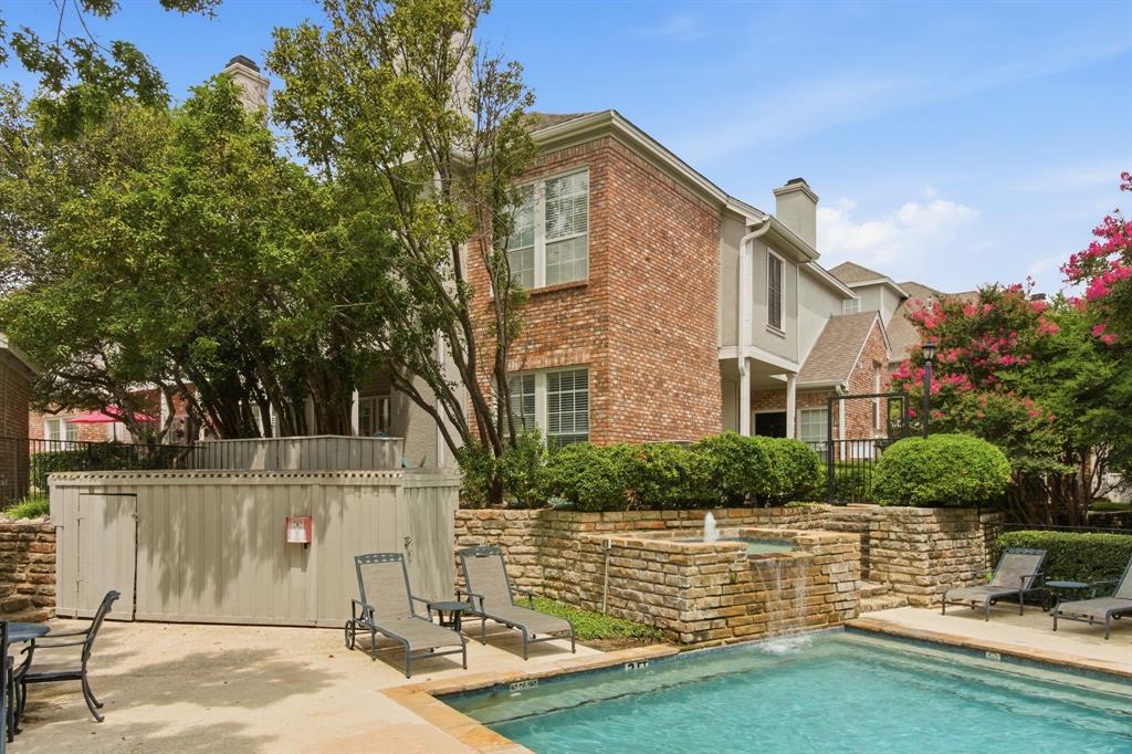 Monfort Twnhms - Residential