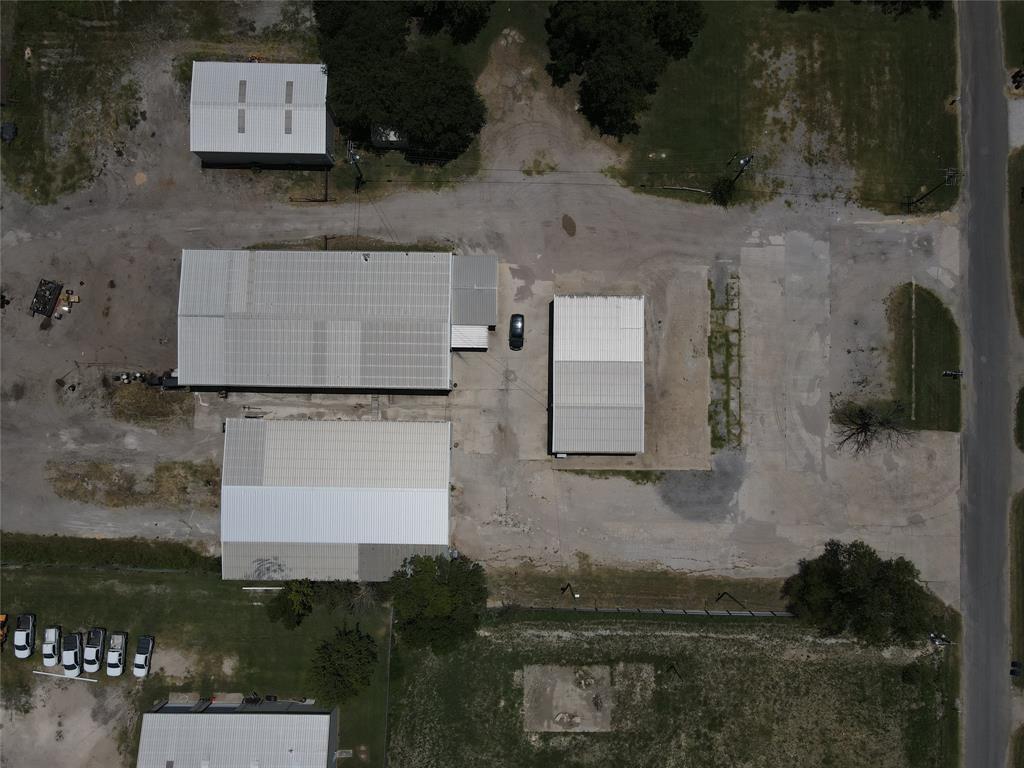 J Chamlee - Commercial Sale