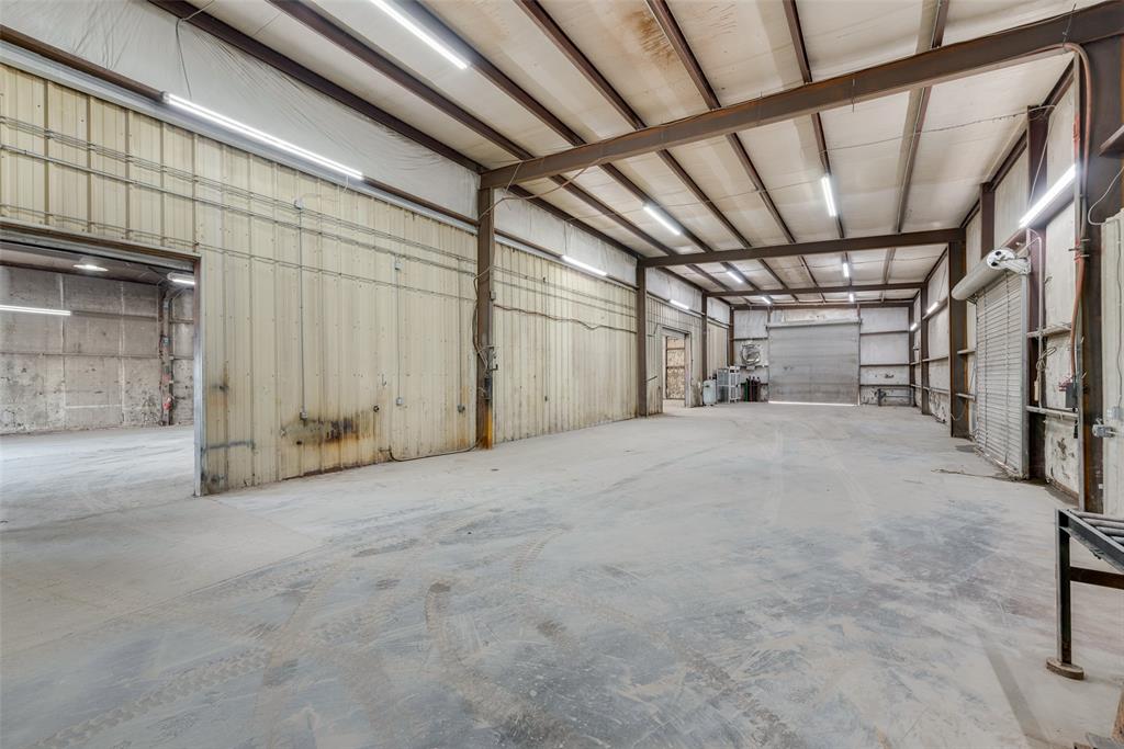 J Chamlee - Commercial Sale