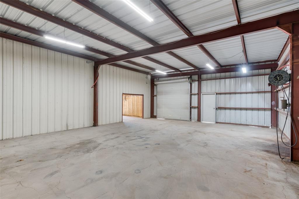 J Chamlee - Commercial Sale