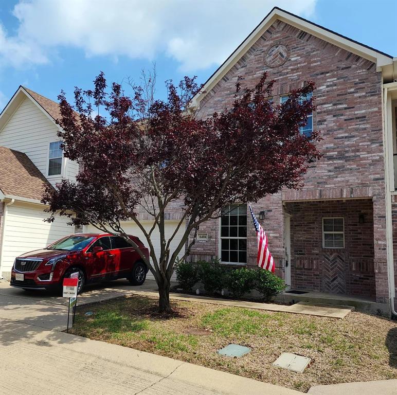 WONDERFUL TOWNHOME IN A GREAT LOCATION! CLOSE TO THE TOLLWAY, GEORGE BUSH AND 75! AWARD-WINNING SCHOOL IN PSID. Plano West Senior HS. NEWLY PAINTED INTERIOR, TEXTURED WALLS, WOOD FLOORING THROUGHOUT THE FIRST FLOOR, MICROWAVE, DISHWASHER, REFRIDGERATOR, WASHER-DRYER, TILE IN ALL BATHROOMS, CEILING FANS IN ALL BEDROOMS, FRONT YARD MAINTAINED BY MGMT