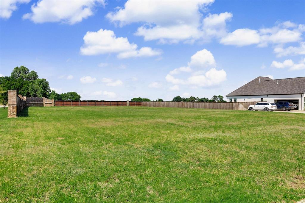 Lake Country Crossing, Phase I - Land