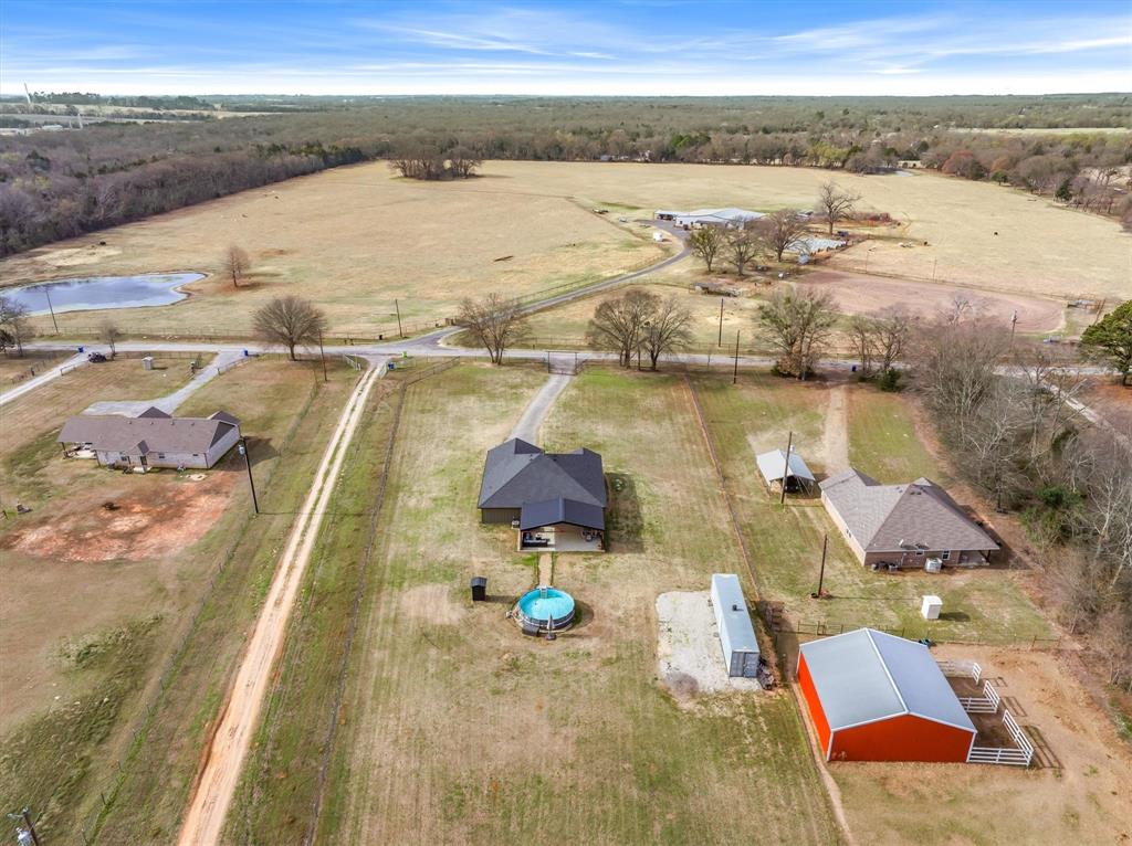 ACRES: 2.000 BLK: B LOT: 1 ADDN: KIMBROUGH ESTATES - Residential