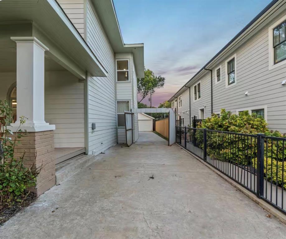 Oak Cliff Annex - Residential